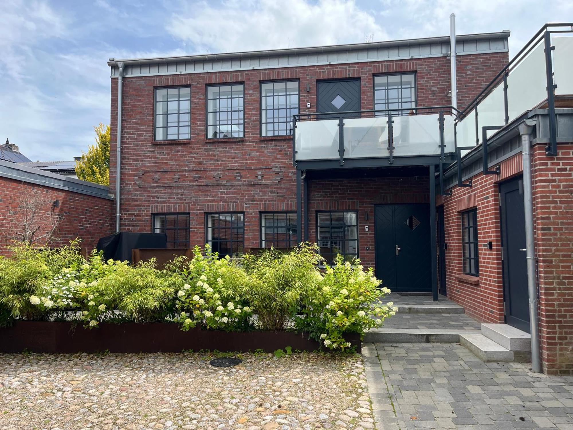 Loftwohnung 2 Simmerdeis An Der Gracht Friedrichstadt Exterior foto